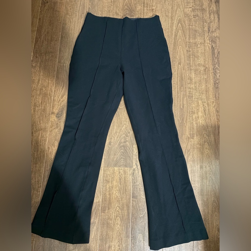 SPANXsupersmooth™ PerfectFit
Ponte Flare Pant - Picture 5 of 7